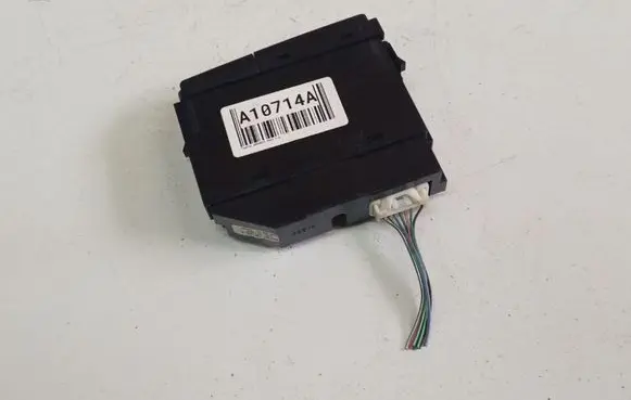 Toyota Avensis T250 Windscreen/window heater switch 8479005130C