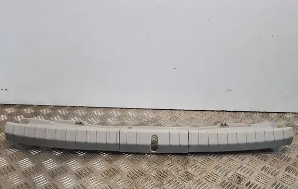 Toyota Prius (XW30) Trunk/boot sill cover protection 6471647030