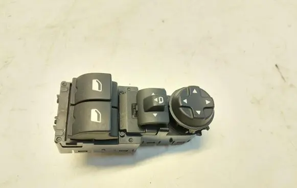 Opel Vivaro Electric window control switch 98329368JLK01