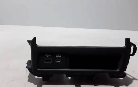 USB socket connector