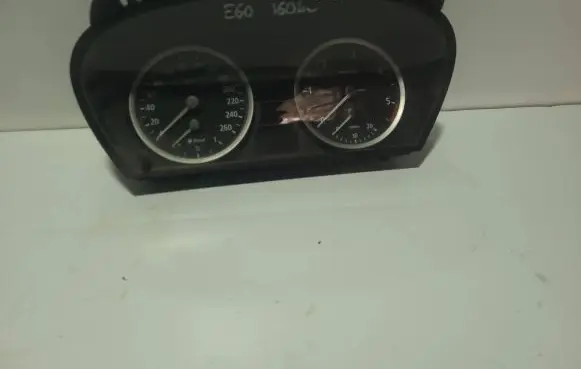 BMW 5 E60 E61 Speedometer (instrument cluster) 6216945633 213228035177 110080213