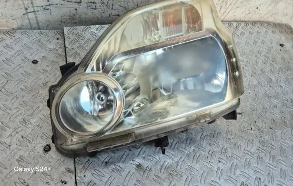 Nissan X-Trail T31 Headlight/headlamp 1786