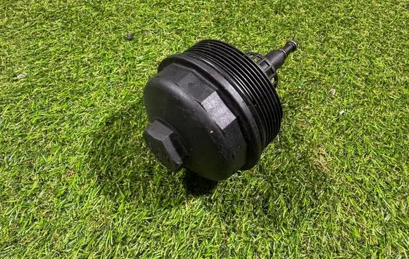BMW 3 E90 E91 Oil filter cover 1744000