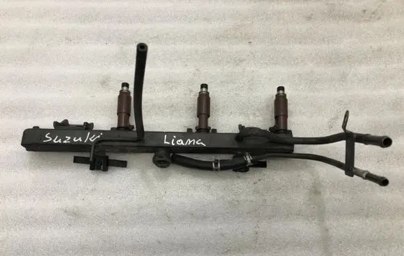 Suzuki Swift I Fuel main line pipe