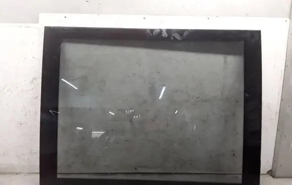 Iveco Daily 35.8 - 9 Rear side window 