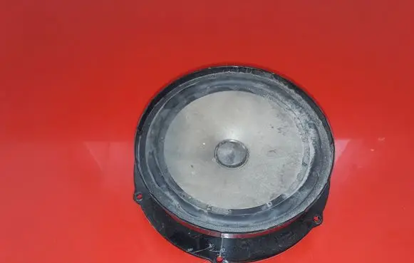 Skoda Yeti (5L) Front door speaker NOCODE