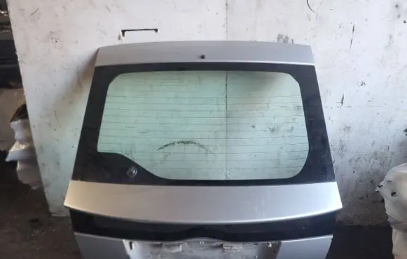 Tailgate/trunk/boot lid