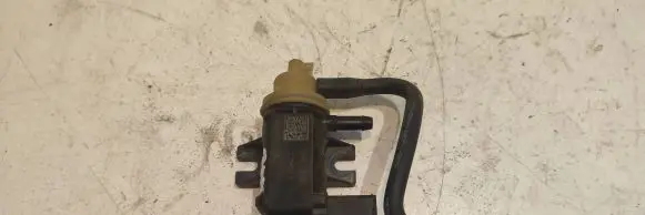 Skoda Superb B8 (3V) Turbo solenoid valve 04L131051F TRRRS013