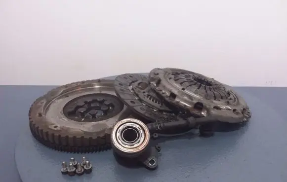Renault Megane III Clutch set kit 322034210