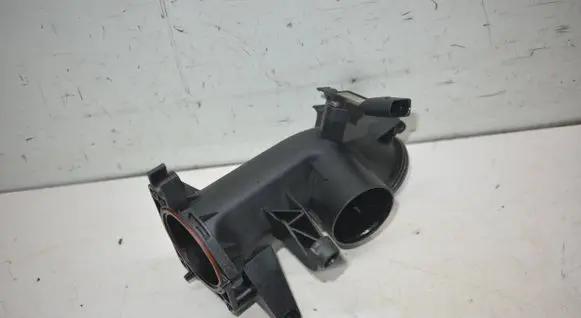 Volkswagen Tiguan Air intake hose/pipe 03C145861D 038906051C