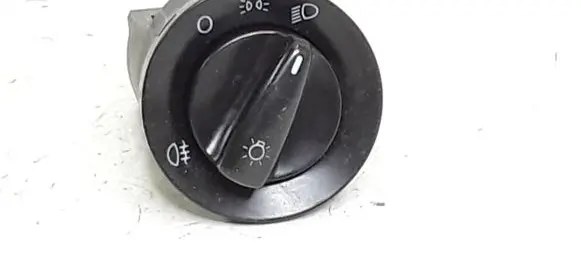 Volkswagen Golf IV Light switch 1C0941531