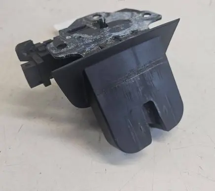 Audi Q7 4L Tailgate/trunk/boot lock/catch/latch 4L0827520