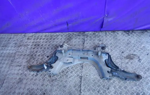 Renault Megane II Front subframe