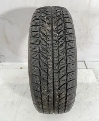 Nissan X-Trail T30 R15 winter tire 
