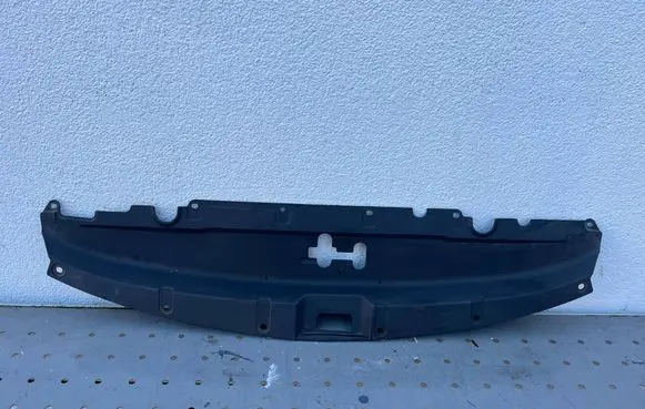 Mitsubishi L200 Engine bonnet/hood lock trim molding 7403A314