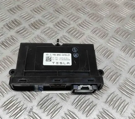 Tesla Model X Rear brake EMF control unit/module 100761800J