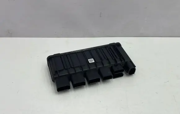 BMW 4 F36 Gran coupe Power management control unit 8638551 18576710 P00154201