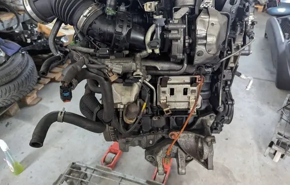 Nissan X-Trail T32 Engine R9MA410
