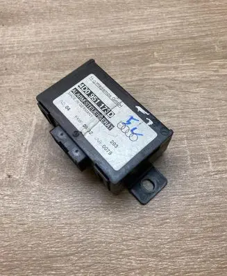 Audi A6 S6 C5 4B Alarm control unit/module 4D0951173D
