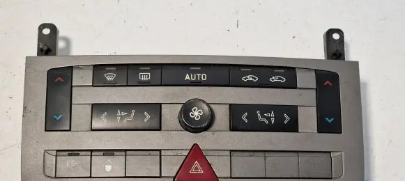 Citroen C5 Climate control unit 96573328 FNFB057985 VP4PUH18C612ME