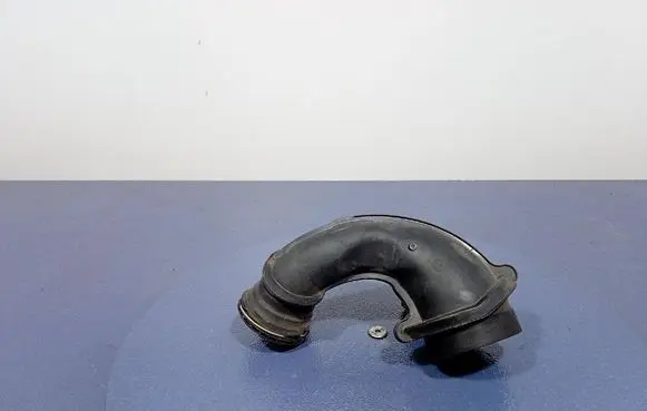 Air intake hose/pipe