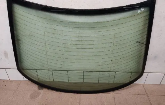 Audi A4 S4 B5 8D Rear windscreen/windshield window 