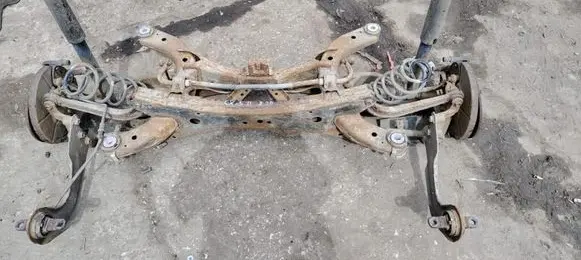 Mazda CX-5 II Rear axle beam with reductor 114126