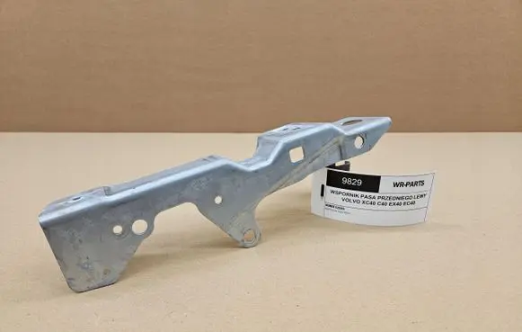 Volvo XC40 Fender mounting bracket