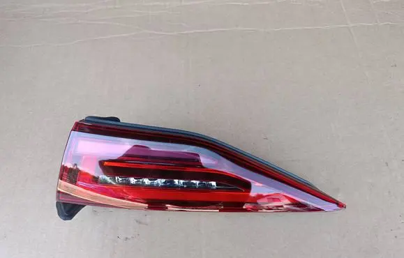 Audi A3 8Y Tailgate rear/tail lights 8Y0945308