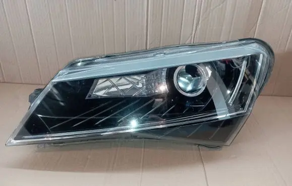 Skoda Superb B8 (3V) Headlight/headlamp 3V1941015A