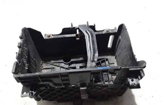 Battery bracket