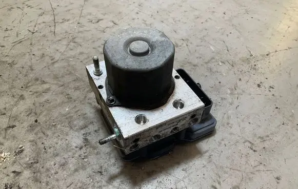 Ford Transit ABS Pump GK312C405CG 6K312C405CG 18010826423