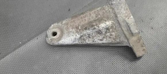 Mercedes-Benz E W124 Engine mounting bracket R1022234204