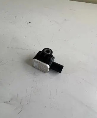 Dodge RAM 1500 DS Airbag deployment crash/impact sensor A1668210151 56054085AA