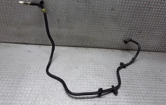 Suzuki Liana Fuel line pipe