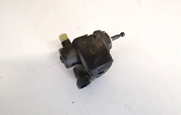 Headlight level adjustment motor