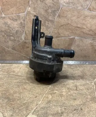 Jaguar I-Pace Electric auxiliary coolant/water pump J9D318D473AA