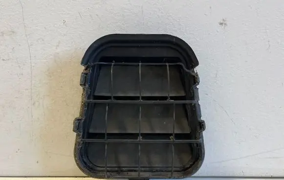 Audi Q2 - Quarter panel pressure vent 4G9819181C