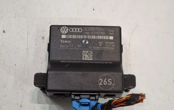 Volkswagen PASSAT B6 Gateway control module 3C0907530H