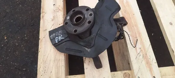 Peugeot 807 Front wheel hub