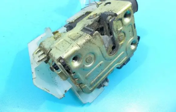 Renault Megane I Front door lock IMPRK1192256