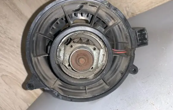 Ford Fiesta Heater fan/blower 14560046