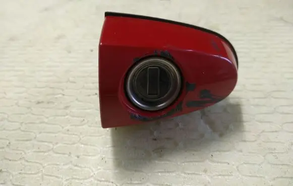 SsangYong Korando Front door lock (next to the handle) 