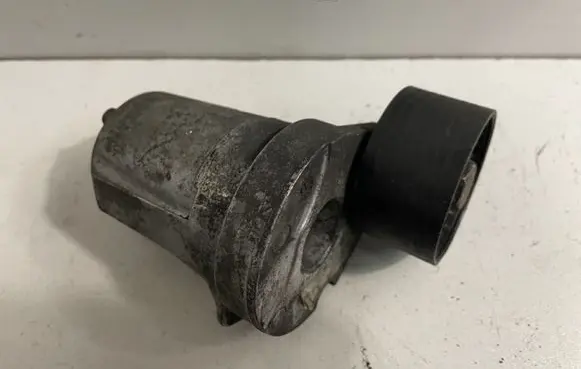 BMW X6 E71 Generator/alternator belt tensioner 7800333