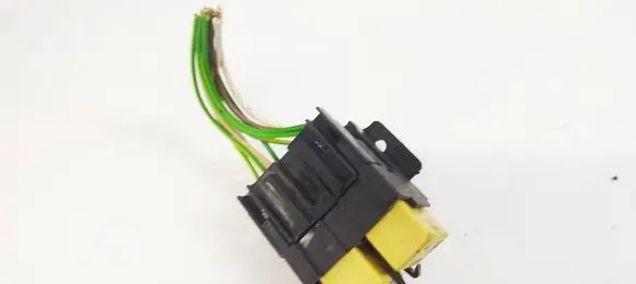 Peugeot Partner Fuse box set 9673062180