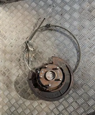 Toyota Corolla Verso AR10 Rear wheel hub