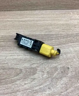 Audi A6 S6 C5 4B Airbag deployment crash/impact sensor 4B0959643E
