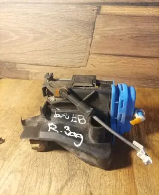 Audi A4 S4 B5 8D Rear door lock