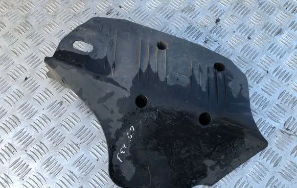 BMW 2 F22 F23 Rear underbody cover/under tray 6796138