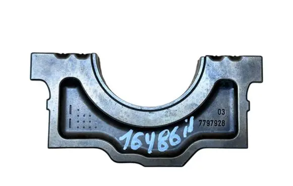 BMW 5 F10 F11 Crankshaft Holder 7797928